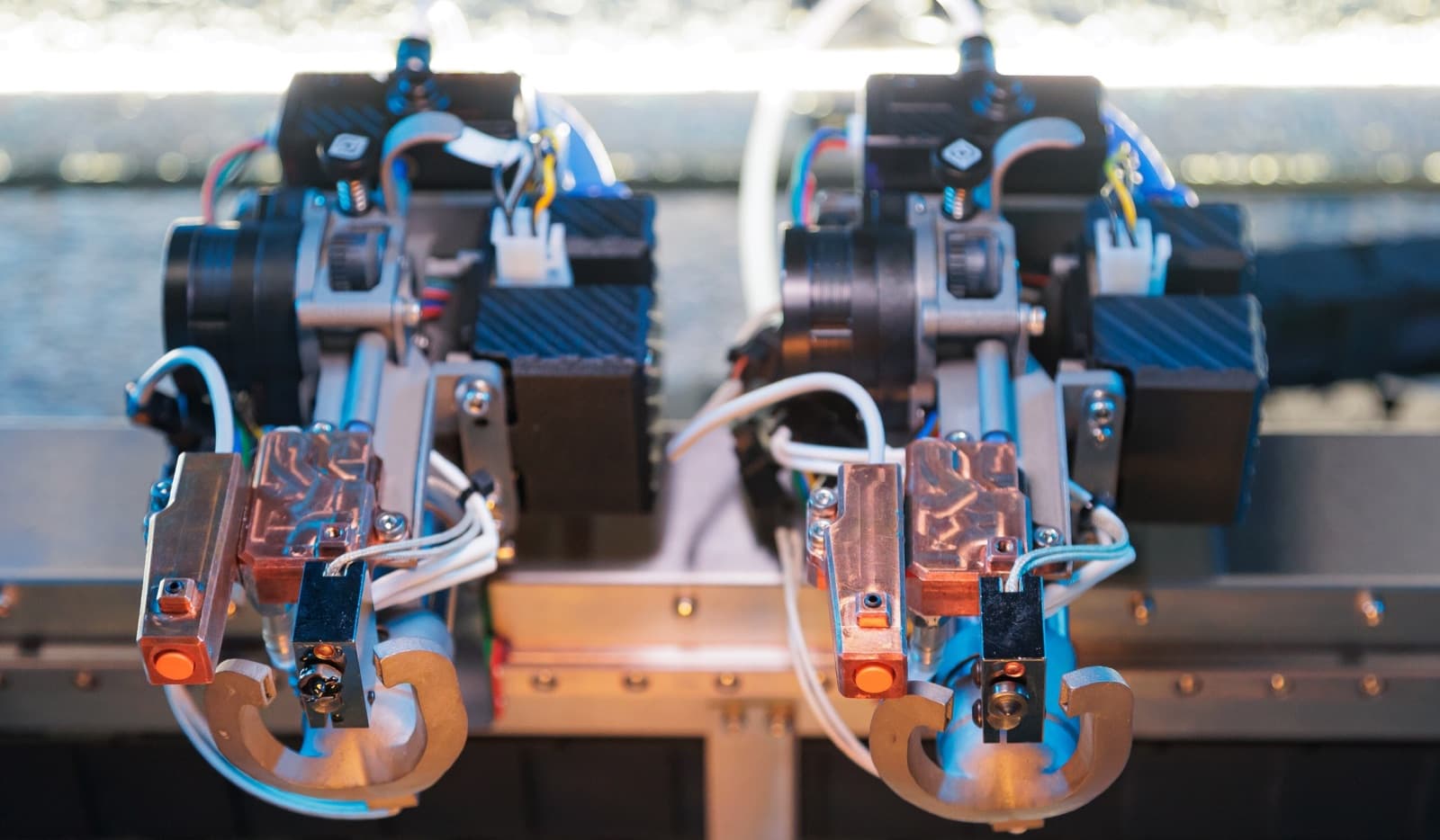 Dual extruder with IDEX and water cooling